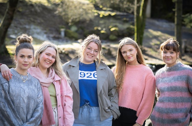 „Á bak við tjöldin“ - sögur úr skapandi greinum