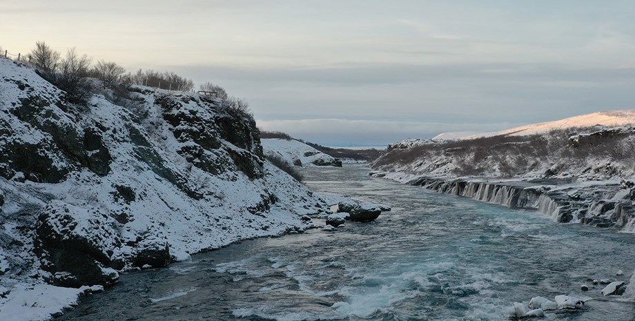 Opnum aftur 3. janúar